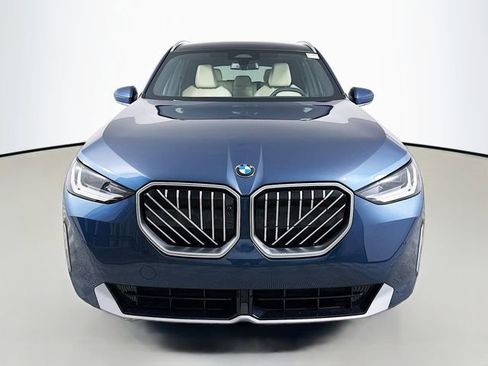 New 2026 BMW X3 xDrive30 w/ Premium Package image 2