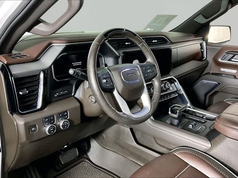 Used 2024 GMC Sierra 1500 Denali AWD/4WD image 17