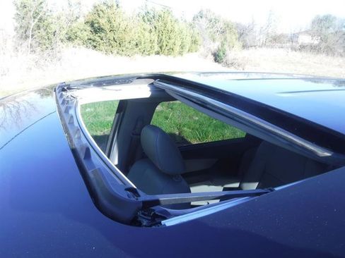 Used 2012 Honda Odyssey EX-L image 18