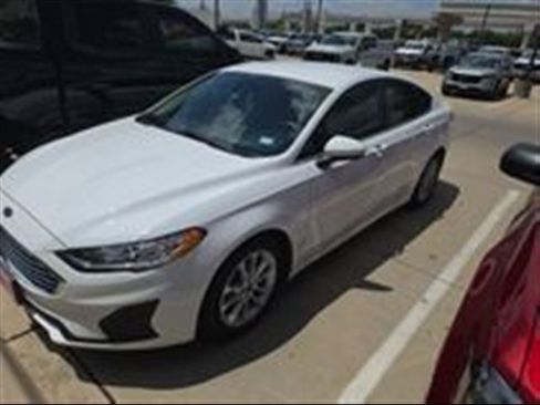 Used 2019 Ford Fusion SE FWD image 1