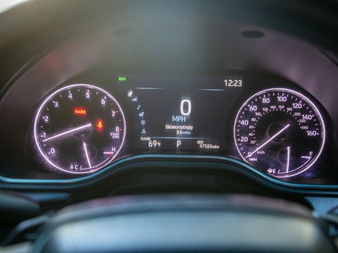 Used 2020 Toyota Avalon TRD image 31