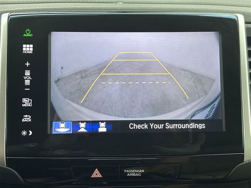 Used 2016 Honda Pilot Touring image 25