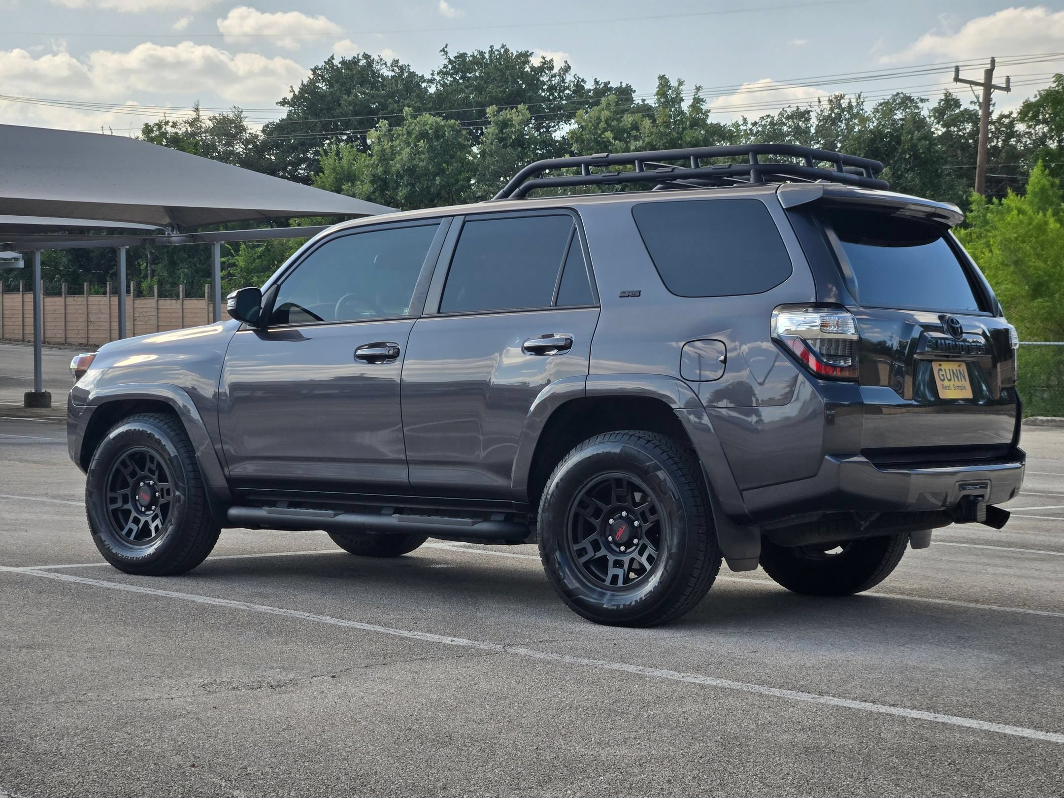 Used 2022 Toyota 4Runner SR5 Premium w/ Moonroof Package RWD image 5