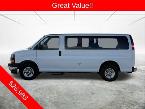 Used 2019 GMC Savana 3500 LS w/ Cold Climate Package image 2