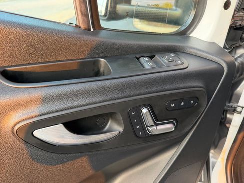 Used 2020 Mercedes-Benz Sprinter 3500 image 17