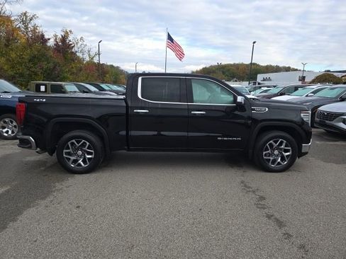 Certified 2024 GMC Sierra 1500 SLT image 6