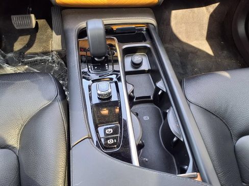 Used 2023 Volvo XC90 B6 Plus w/ Protection Package Premier AWD/4WD image 20