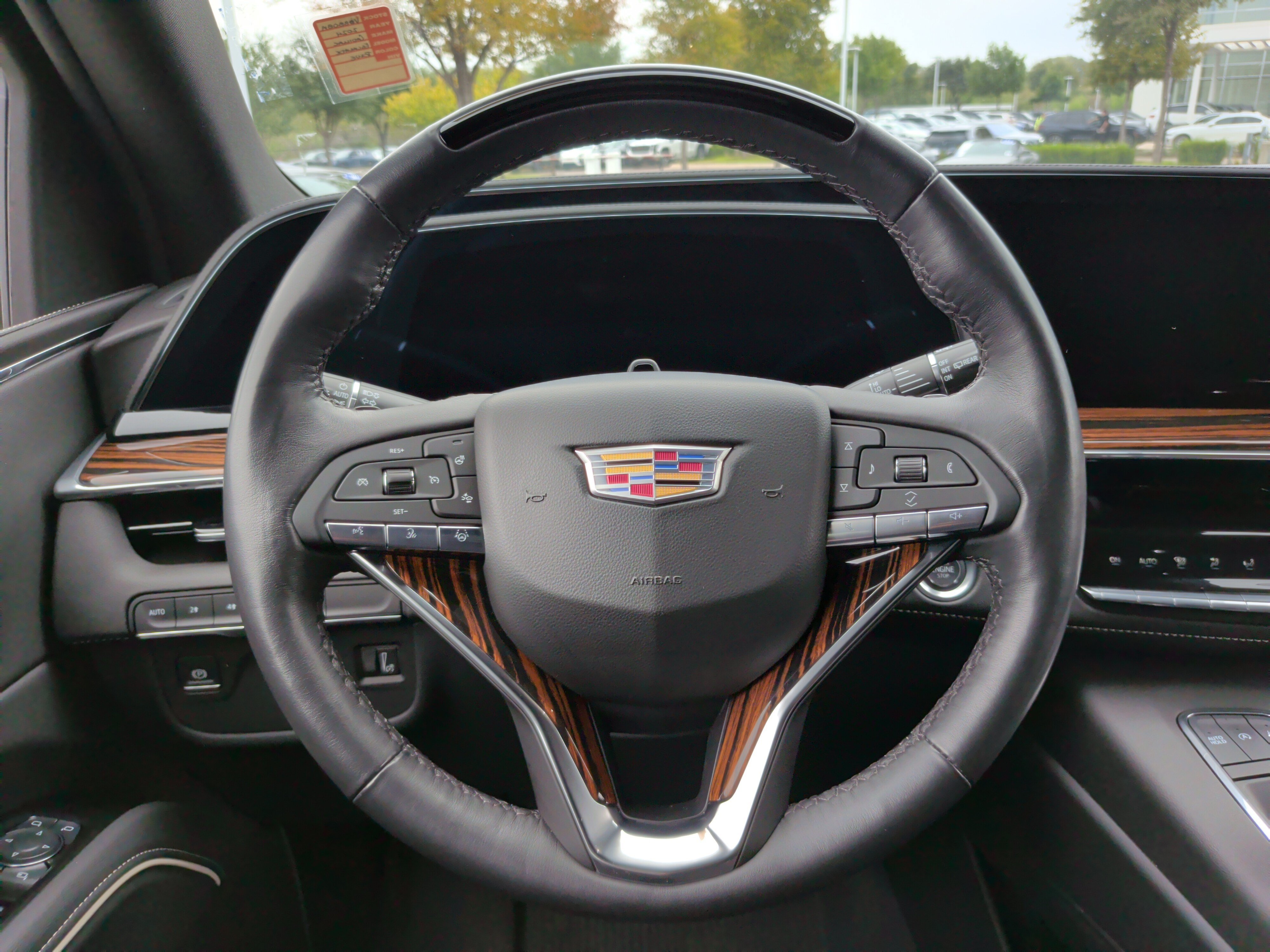 Used 2024 Cadillac Escalade Premium Luxury AWD/4WD image 22