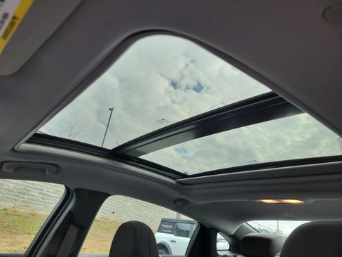 Used 2024 Chevrolet Malibu LT image 8