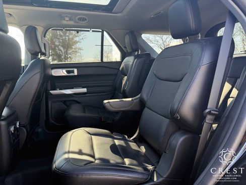 Used 2022 Ford Explorer Limited w/ Limited Technology Package image 27