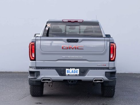 Used 2024 GMC Sierra 1500 AT4 w/ Technology Package AWD/4WD image 27