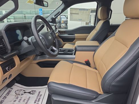 New 2026 Ford F250 Lariat w/ Chrome Package image 12