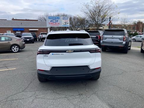 New 2026 Chevrolet Equinox EV LT AWD/4WD image 23