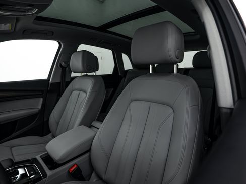 Certified 2023 Audi Q5 2.0T Premium w/ Convenience Package AWD/4WD image 16