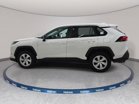Used 2022 Toyota RAV4 LE AWD/4WD image 9