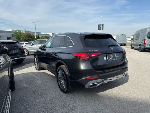 New 2026 Mercedes-Benz GLC 300 4MATIC image 2