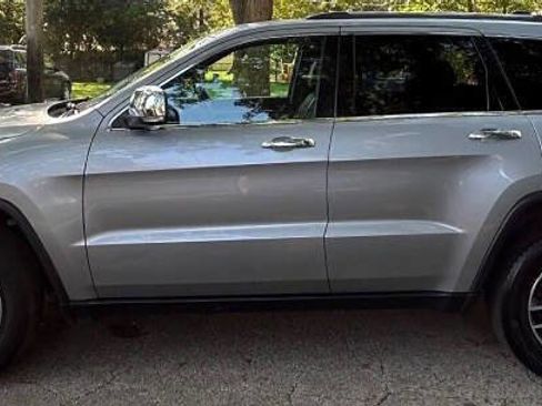 Used 2019 Jeep Grand Cherokee Limited w/ Luxury Group II image 6