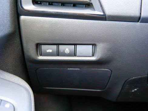 New 2026 Nissan Sentra SV w/ SV Convenience Package FWD image 16