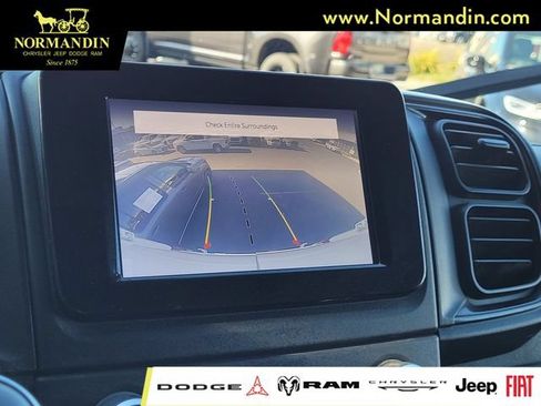 Used 2023 RAM ProMaster 2500 FWD image 10