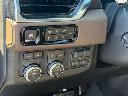 New 2026 GMC Yukon Denali Ultimate AWD/4WD image 29