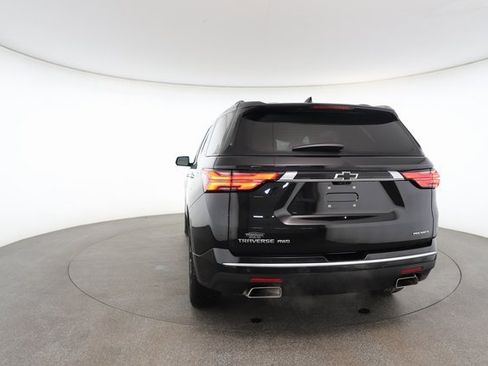 Used 2023 Chevrolet Traverse Premier image 13