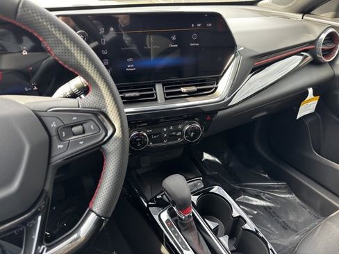 New 2026 Chevrolet Trax RS w/ Sunroof Package image 15