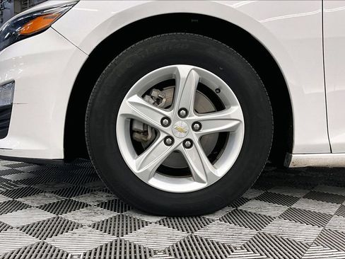 Used 2024 Chevrolet Malibu LT FWD image 8