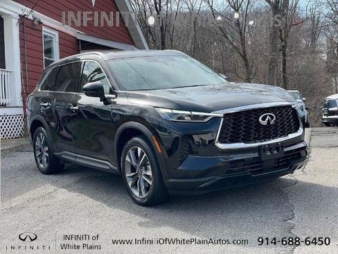 Certified 2025 INFINITI QX60 Luxe w/ Vision Package AWD/4WD image 3