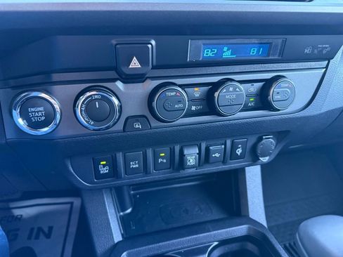 Used 2023 Toyota Tacoma TRD Off-Road w/ Technology Package image 17