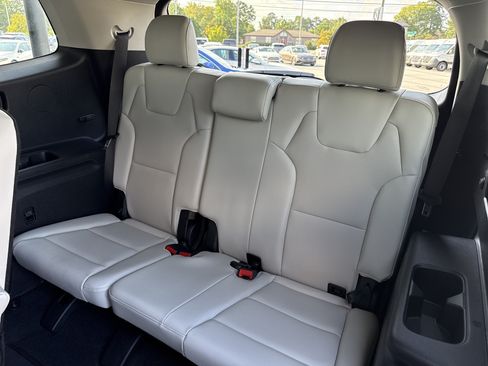 Used 2024 Kia Telluride S w/ S Sunroof Package FWD image 28