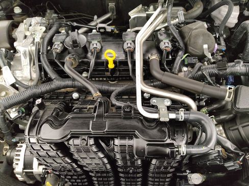 Used 2024 Nissan Altima 2.5 SV image 30