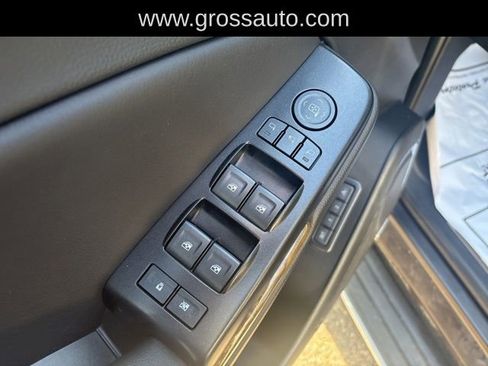 Used 2017 GMC Yukon Denali w/ Open Road Package AWD/4WD image 12