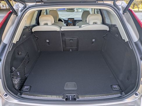 New 2026 Volvo XC60 B5 Ultra w/ Protection Package Premier AWD/4WD image 22