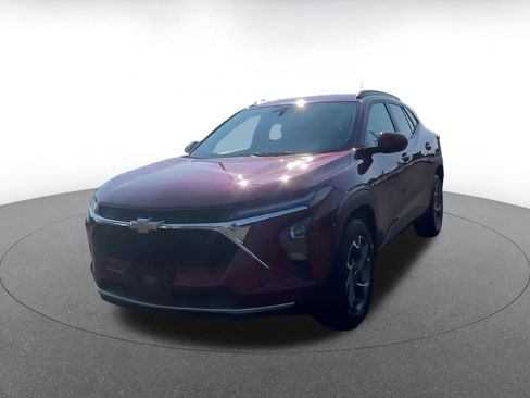 Used 2024 Chevrolet Trax LT w/ Driver Confidence Package image 7