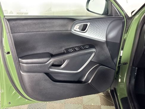 Used 2021 Kia Soul EX FWD image 10