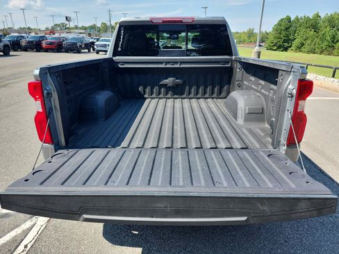 Used 2024 Chevrolet Silverado 1500 LTZ AWD/4WD image 11
