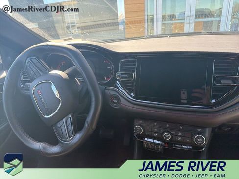 Used 2025 Dodge Durango GT image 9