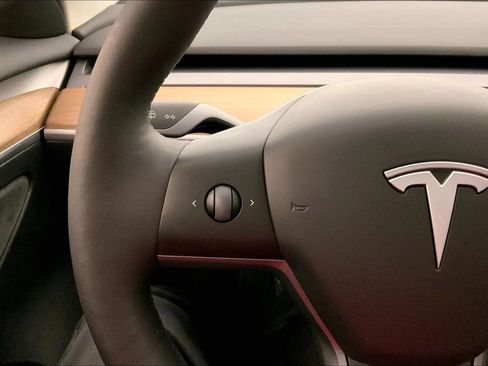 Used 2023 Tesla Model 3 Long Range AWD/4WD image 17