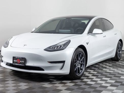 Used 2018 Tesla Model 3 Long Range image 2