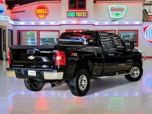 Used 2008 Chevrolet Silverado 2500 LT w/ 1LT Convenience Package image 3
