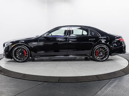 Used 2025 Mercedes-Benz S 63 AMG S w/ Carbon Fiber Exterior Package image 4
