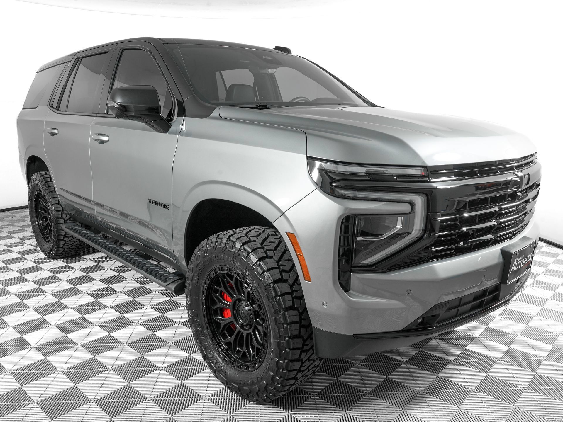 Used 2026 Chevrolet Tahoe RST w/ RST Performance Edition AWD/4WD image 4