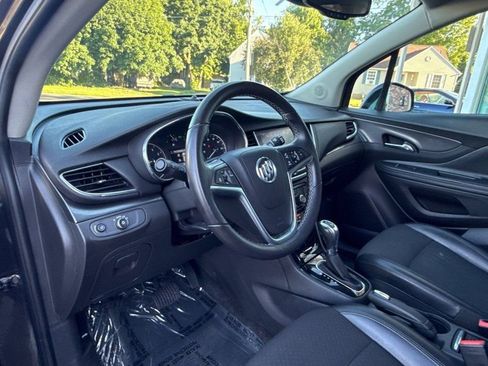 Used 2019 Buick Encore Preferred AWD/4WD image 10