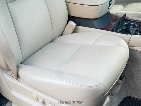 Used 2009 Cadillac Escalade AWD image 74