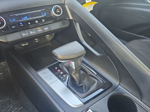 Used 2022 Hyundai Elantra SEL w/ Cargo Package image 19