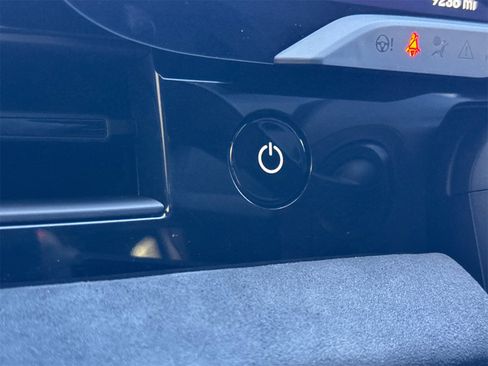 Used 2023 Porsche Taycan GTS image 32