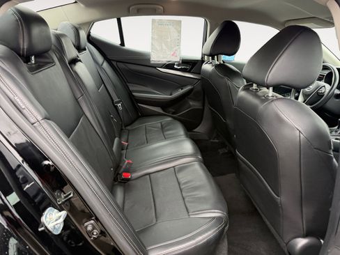 Used 2023 Nissan Maxima SV w/ Floor Mat Group image 18