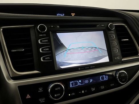 Used 2016 Toyota Highlander XLE image 20
