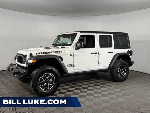 Certified 2025 Jeep Wrangler Unlimited Rubicon w/ Convenience Group AWD/4WD image 1
