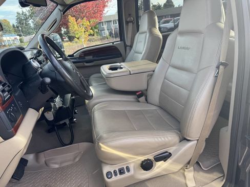 Used 2006 Ford F350 Lariat image 18